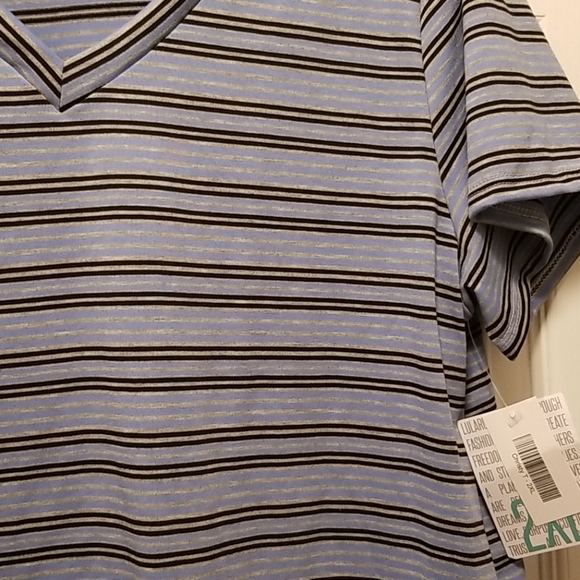 Lularoe Christy T size 2xl - Picture 2 of 3